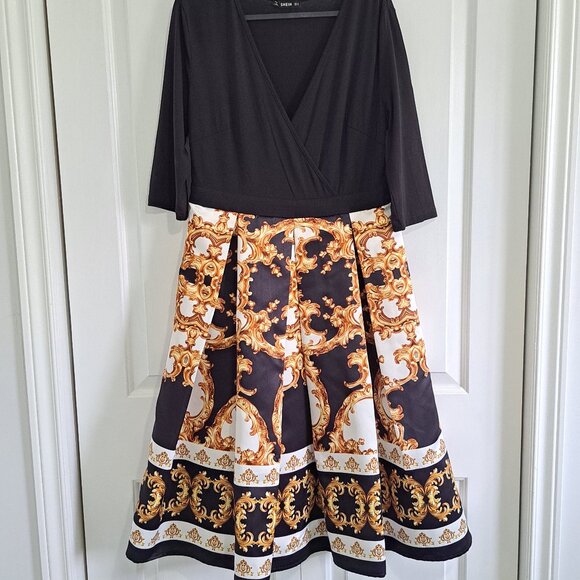 Women's V Neck Gold, Black + White Print Dress - Picture 1 of 2